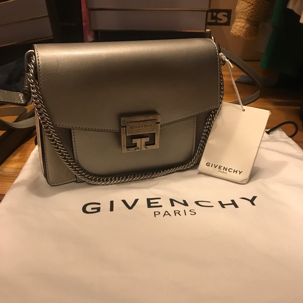 BNWT Authentic Givenchy GV3 small bag silver grey